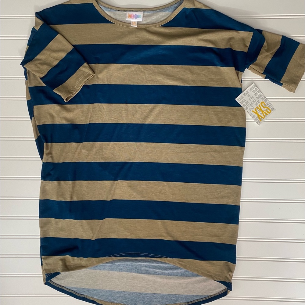 New with Tags XXS - Fits like a S - New. High Low Shirt LuLaRoe Irma
